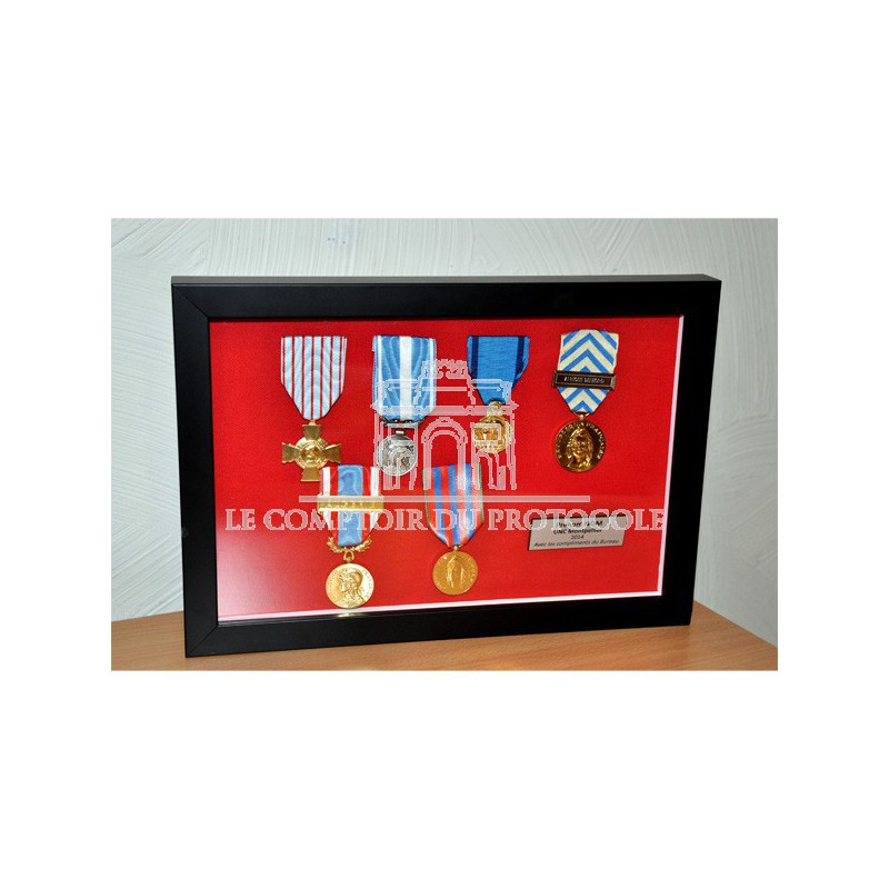 CADRE POUR MEDAILLES 20X30CM NOIR OU BLANC