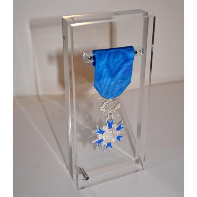 PRESENTOIR 1 MEDAILLE PENDANTE - ALTUGLASS